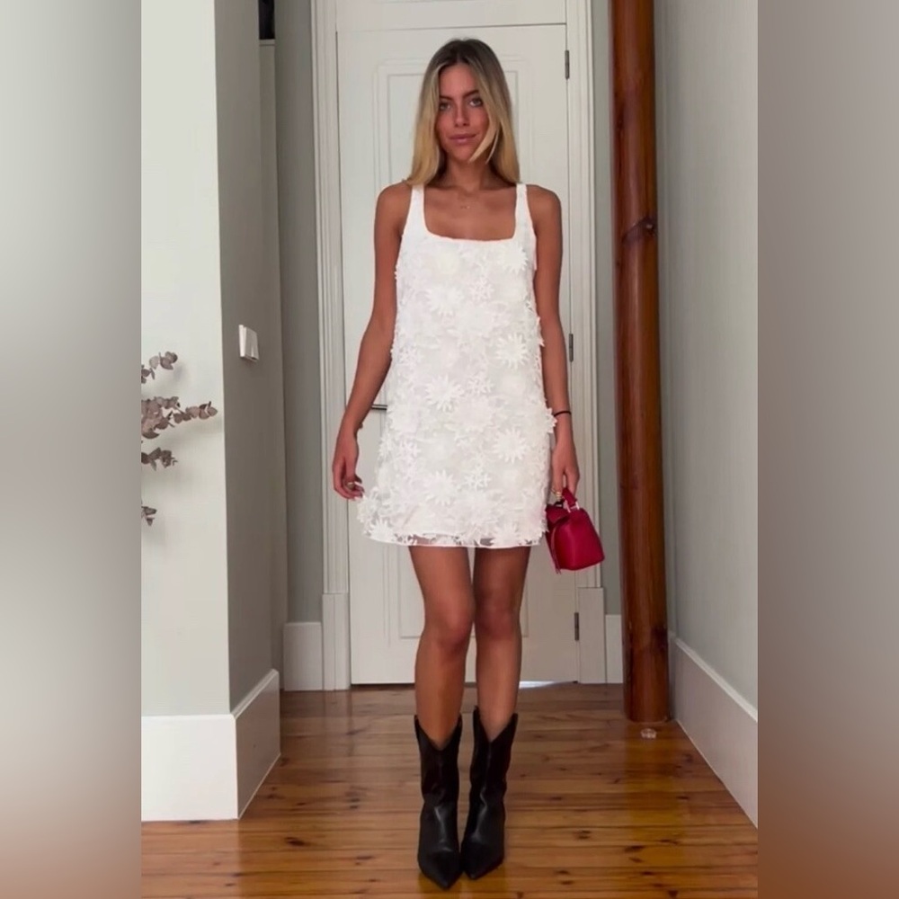Zara White Floral Appliqué Mini Dress